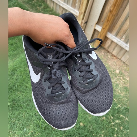 Size 8.5 - Men’s Nike Revolution 6 Next Nature Black White / DC3728-003 - Picture 4 of 8